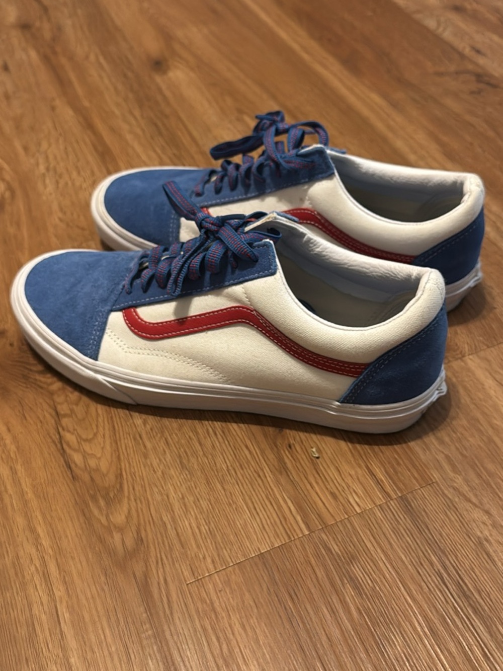Vans- Old Skool-  Size 10